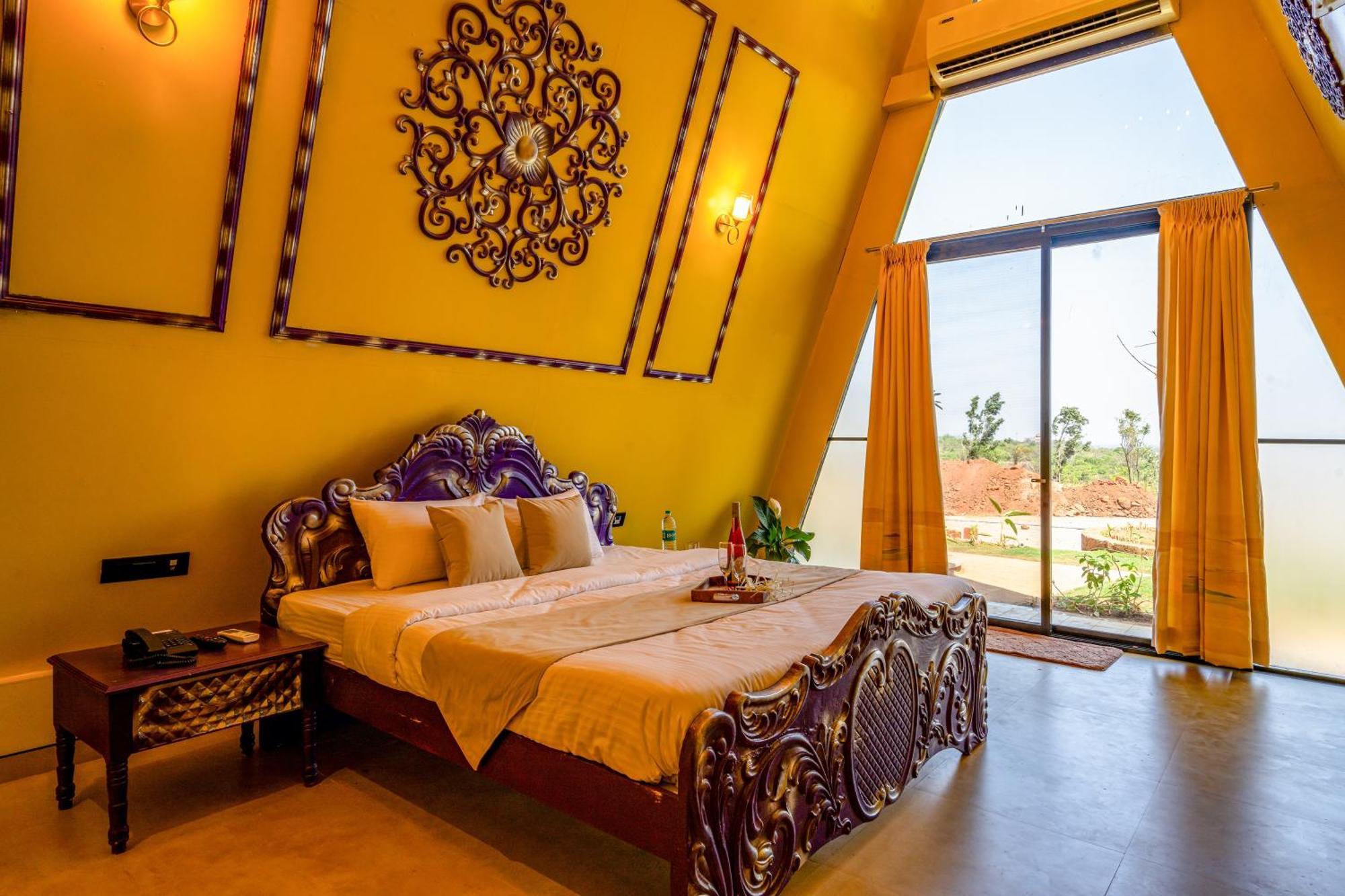 Dio Regaalo Theme Resort, Ratnagiri Ratnāgiri Exterior foto